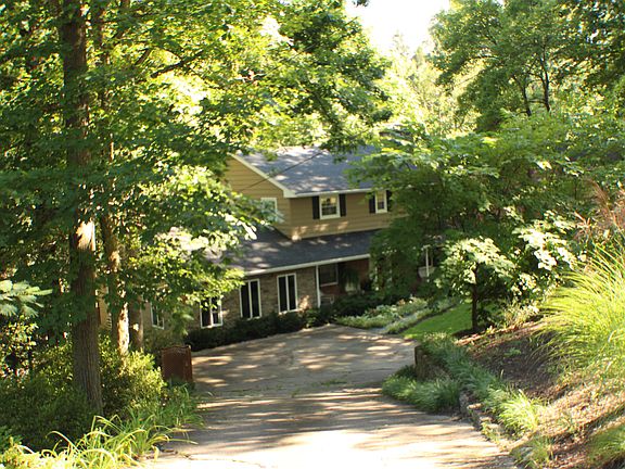 3rd image of 60 Abney Cir N