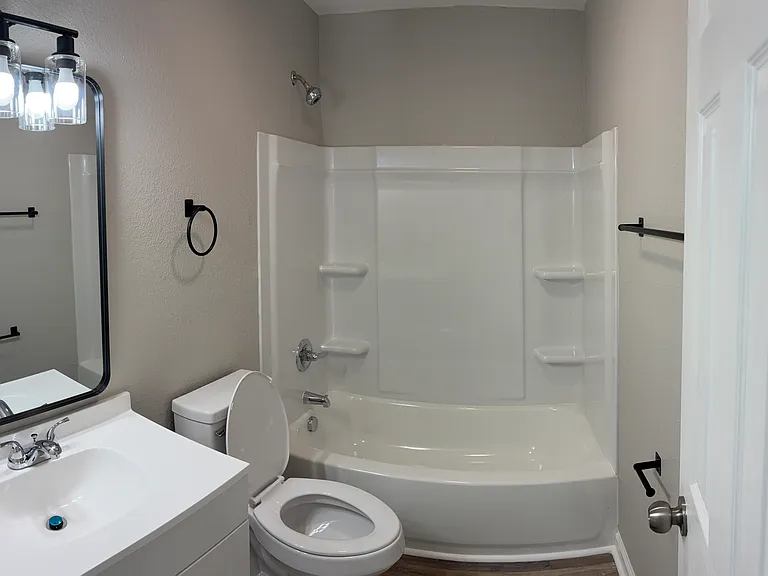 Main Bath