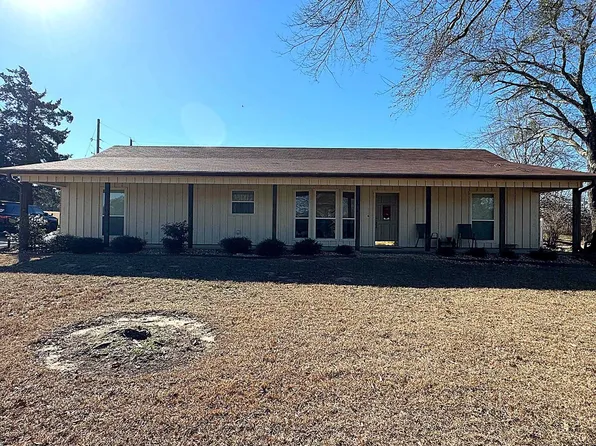 304 Mirage St, Gilmer, TX 75645