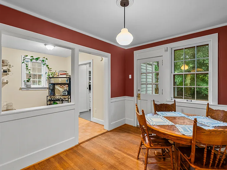 2503 Walker Ave — Photo 8