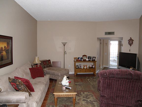 4th image of 10137 W Campana Dr