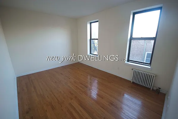 Rented by New York Dwellings LLC | media 21