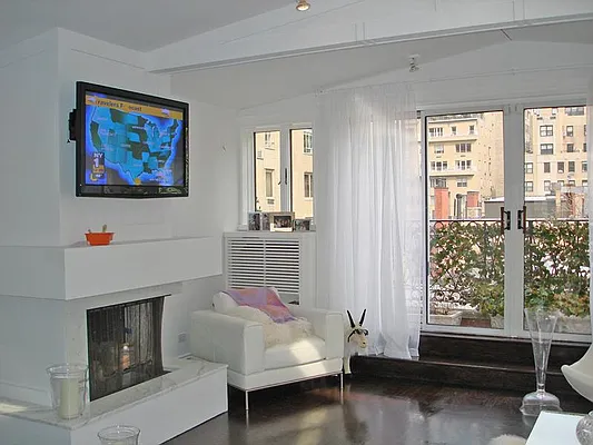 Rented by Sotheby's International Realty | media 3