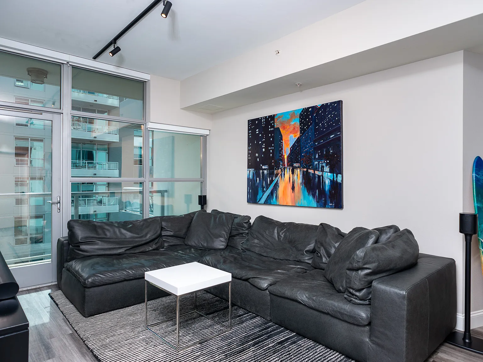 1 bed, 802 sqft, $2,900 — Photo 1
