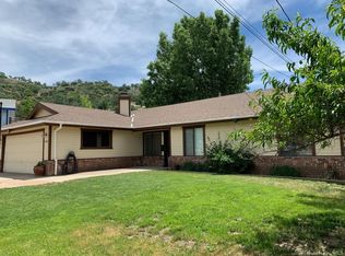 17661 Arlington Pl, Tehachapi, CA 93561