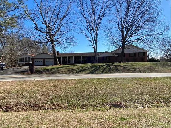 3615 Refuge Rd, Jasper, GA 30143