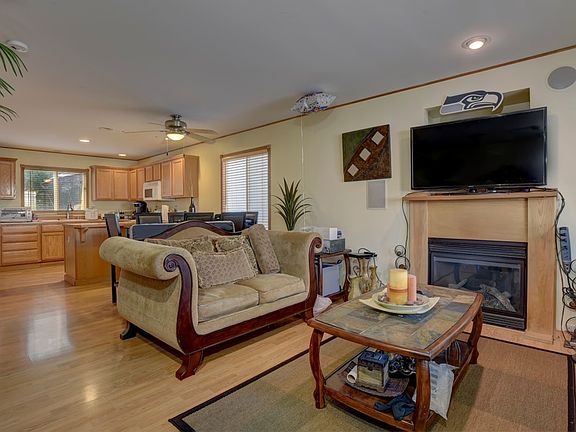 4th image of 6302 Hamma Hamma Ln NE