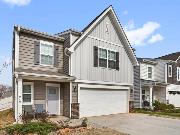 1242 Kilead Ct, Boiling Springs, SC 29316