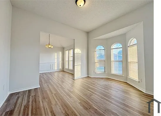 4 bed, 2225 sqft, $3,400 — Photo 3