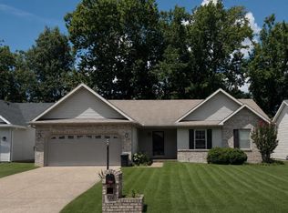 520 Riecken Dr, Evansville, IN 47711