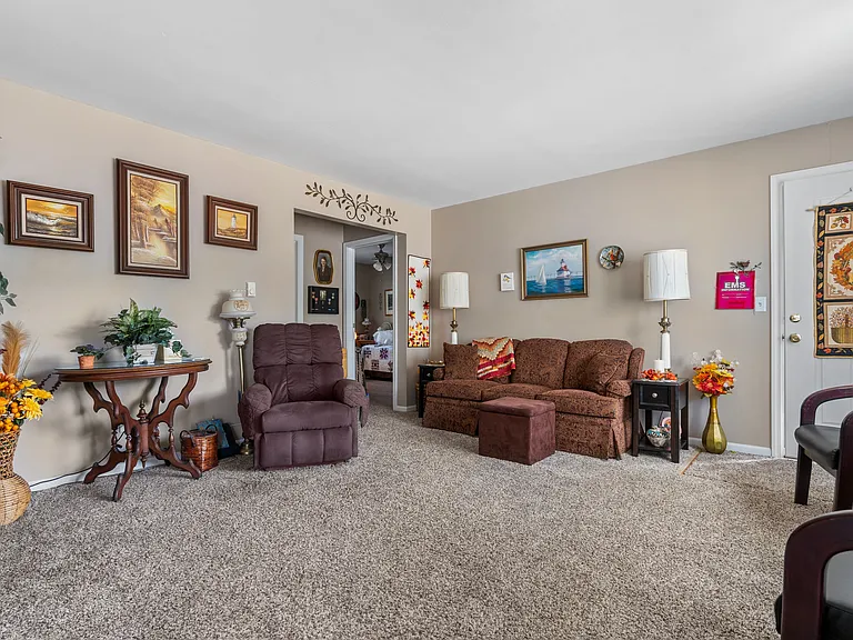 Cedar Crest Apartments — Photo 22