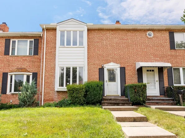 6094 Andover Blvd #3, Garfield Heights, OH 44125