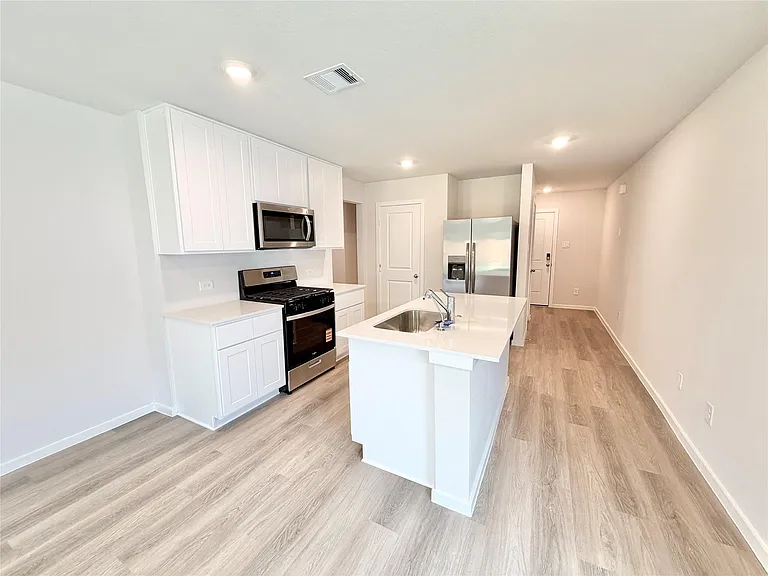 11627 Ruffian Dr — Photo 4