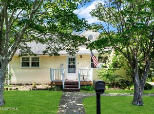 314 Pine Dr, Manahawkin, NJ 08050