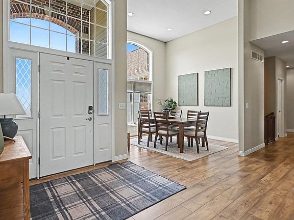 4th image of 124 Westgate Blvd