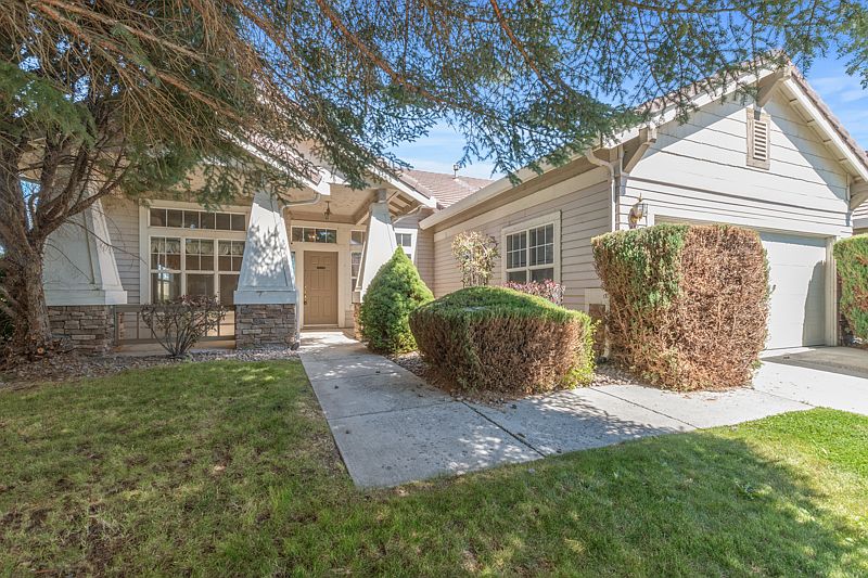 1st image of 9455 Oakley Ln