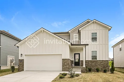 271 W Millbrook Dr Photo 1