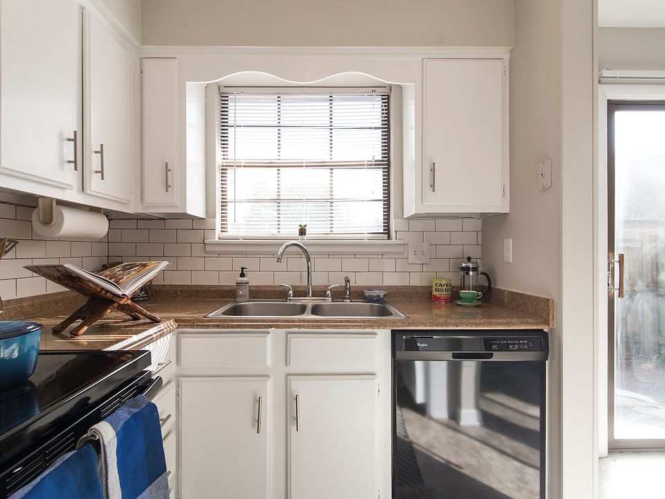 Bright and refreshed kitchen