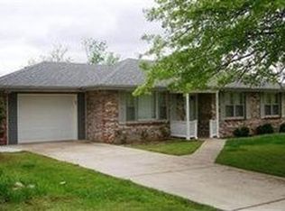 230 Landwehr Hills Rd, Jefferson City, MO 65101