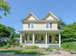 407 N Green St, Carpentersville, IL 60110