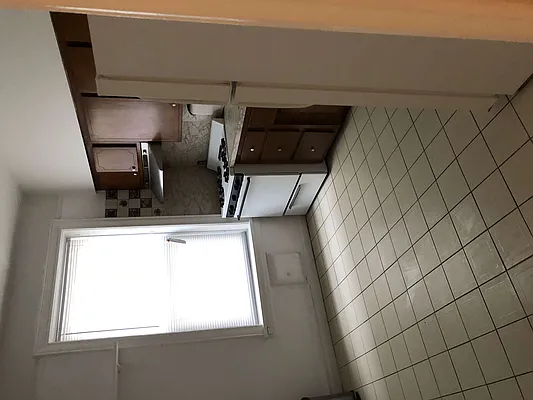 Rented by First Executive Realty Inc | media 6