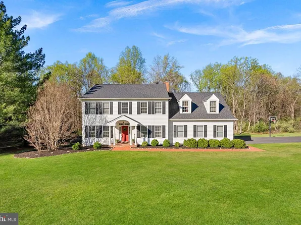 43464 Evans Pond Rd, Leesburg, VA 20176