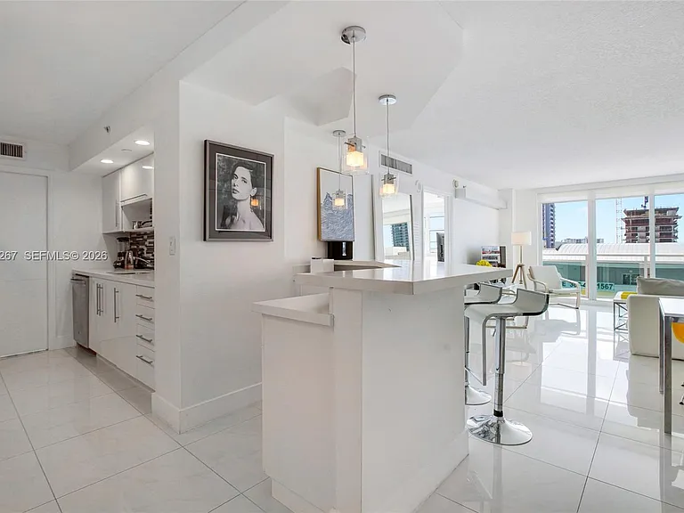 6917 Collins Ave #820 — Photo 11