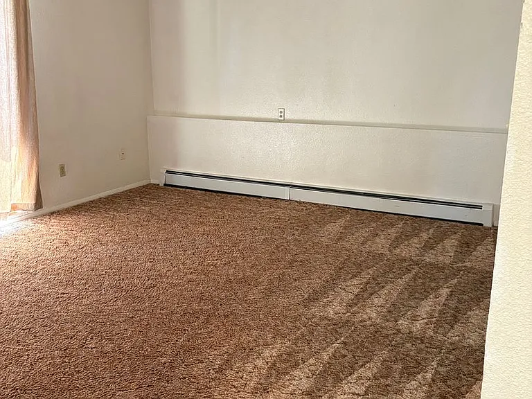 842 E Cedar Ct — Photo 6