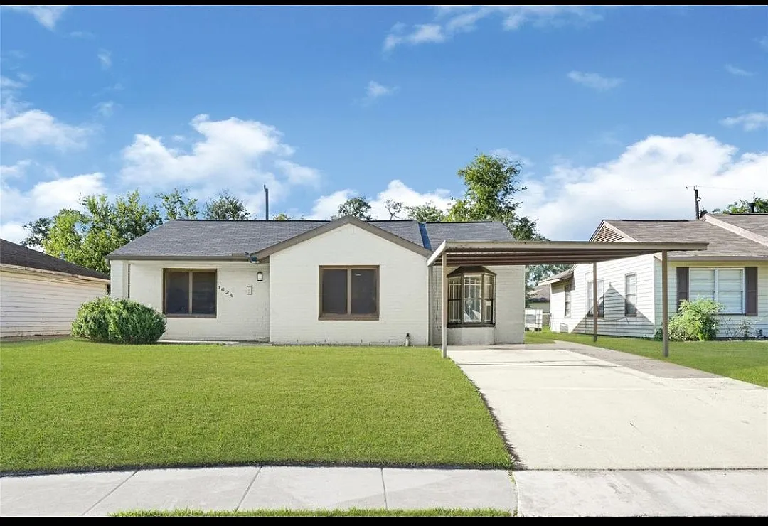 3626 Yosemite St — Photo 2