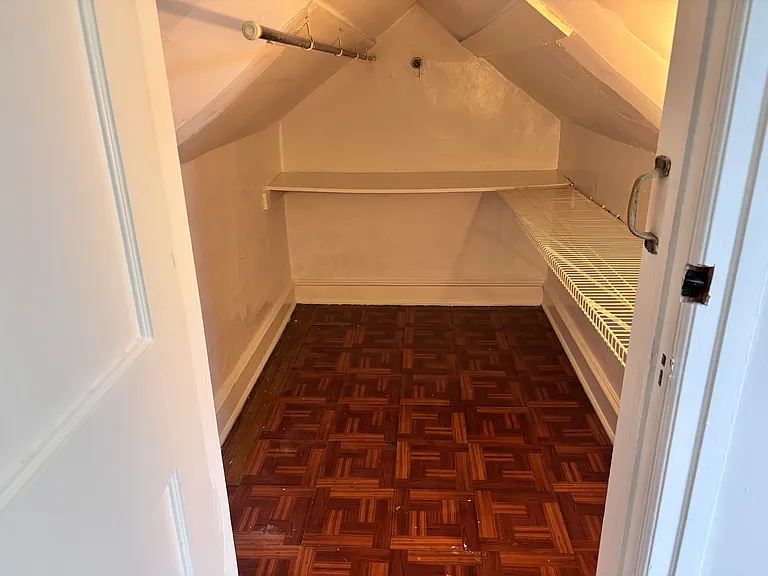 104 S Carol Blvd #2F — Photo 15