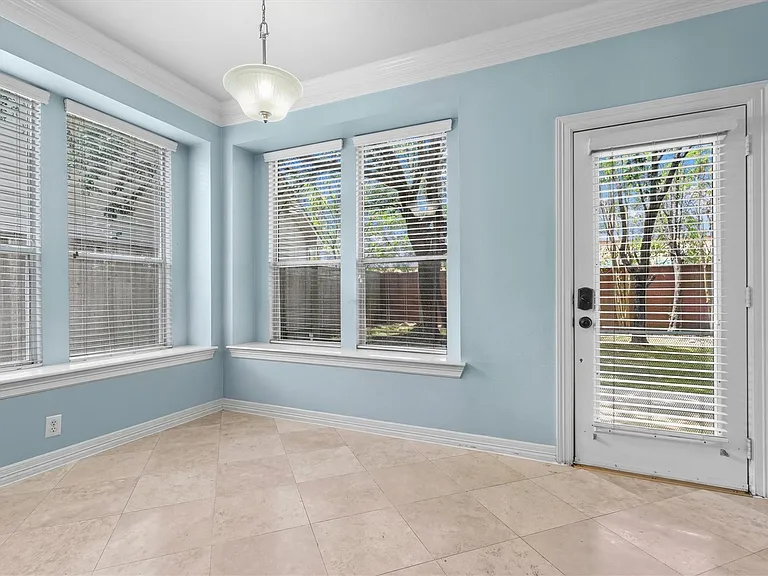 9610 Champions Cove Dr — Photo 15