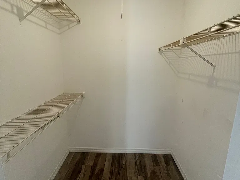 walk in closet