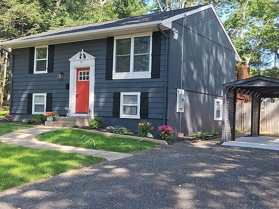 2nd image of 61 Esta Rd