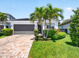7563 Moonrise Dr, Lake Worth, FL 33467