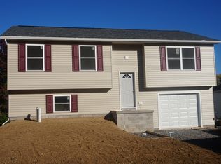 205 Bilger Ave, Pleasant Gap, PA 16823