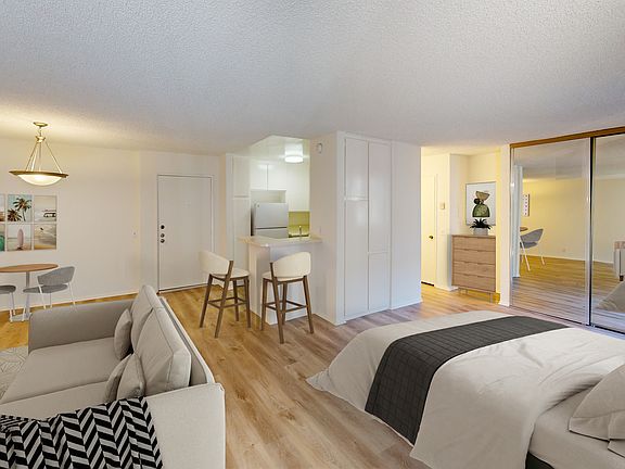 Studio Apartment