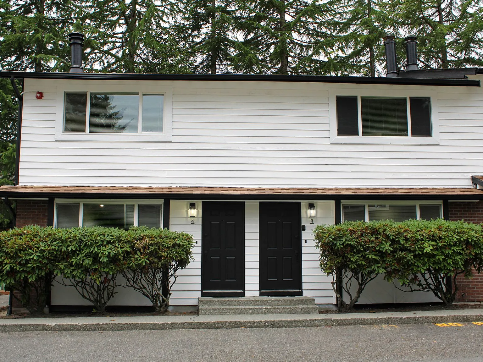 Crestview Townhomes — Photo 1