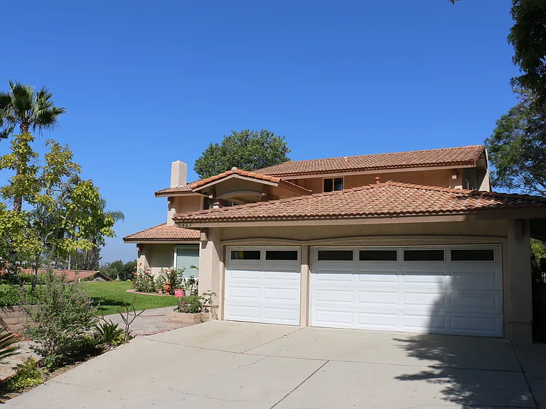 8927 Seranata Dr — Photo 3