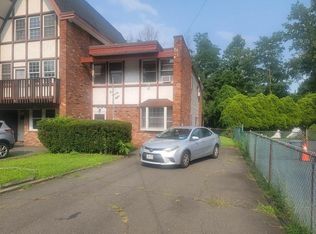 128 Halgren Cres, Haverstraw, NY 10927