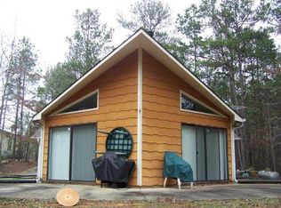 83 Riverbend Dr, Lagrange, GA 30240