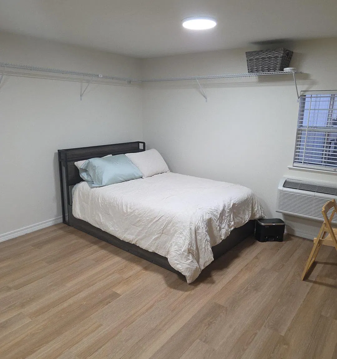 929 E Edney Ave — Photo 3