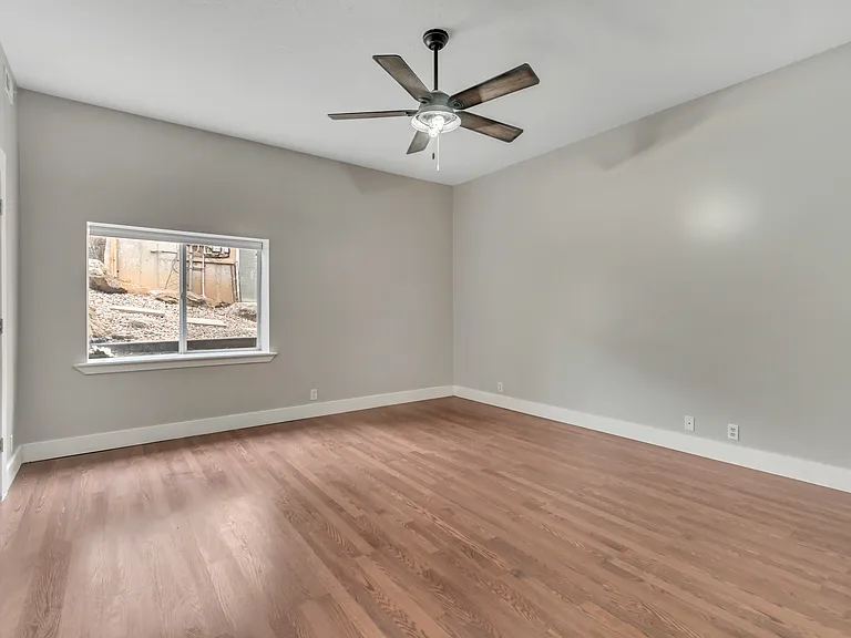 2154 E Wasatch Blvd — Photo 33