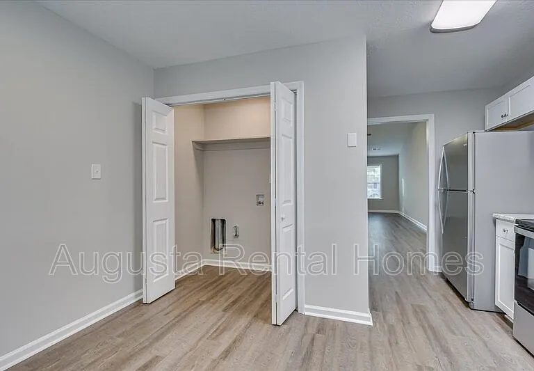 1531 Abby Way #1 — Photo 17