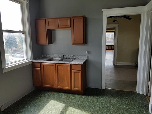 3rd image of 4330 W Jackson Blvd Fl 2