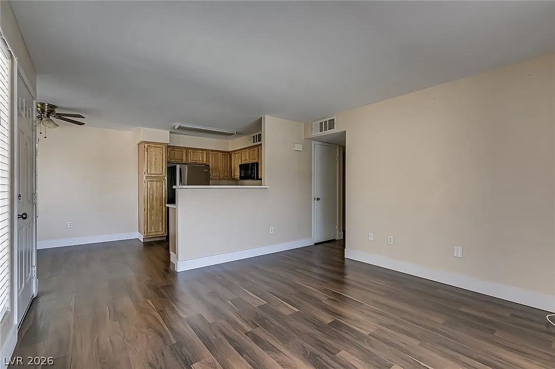 2 bed, 2.0 bath, 1029 sqft, $1,499 — Photo 4