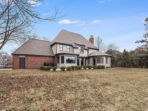 2nd image of 14 Windwood Ct