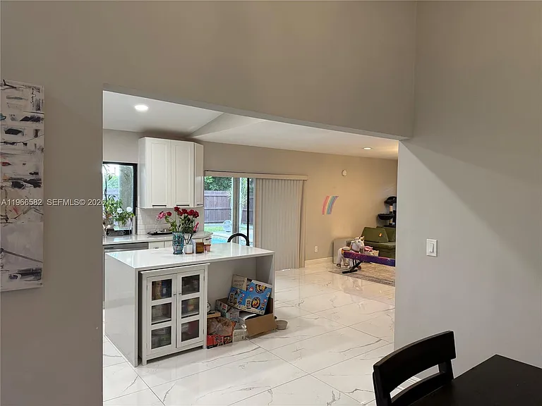 20888 Sugarloaf Ln — Photo 11