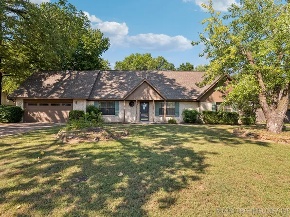 5903 E 100th Pl, Tulsa, OK 74137