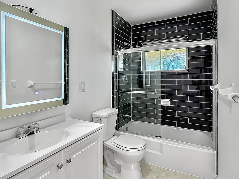 5263 Cresthaven Blvd #A — Photo 6