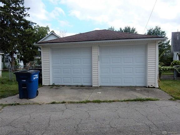 4th image of 746 E Circle Dr